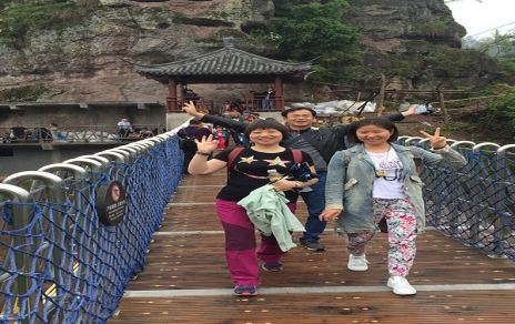 提高企业凝聚力，员工活动开展丰富多彩