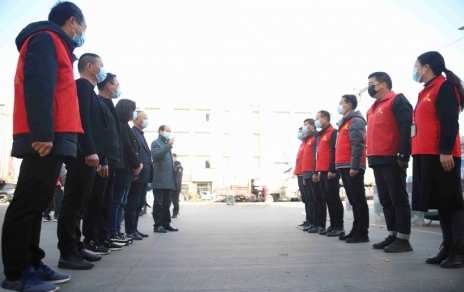 迎霜斗雪保供应，这里的人儿格外勤朴